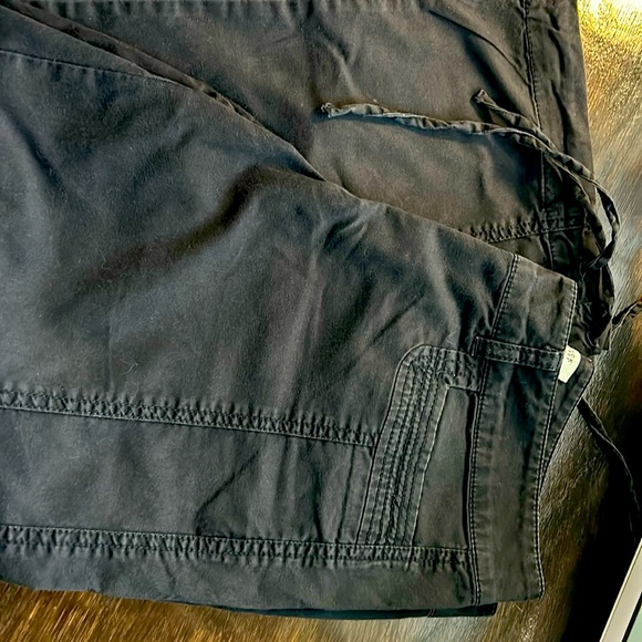 White House Black Market Black Crop Pants size 2 - Picture 1 of 7